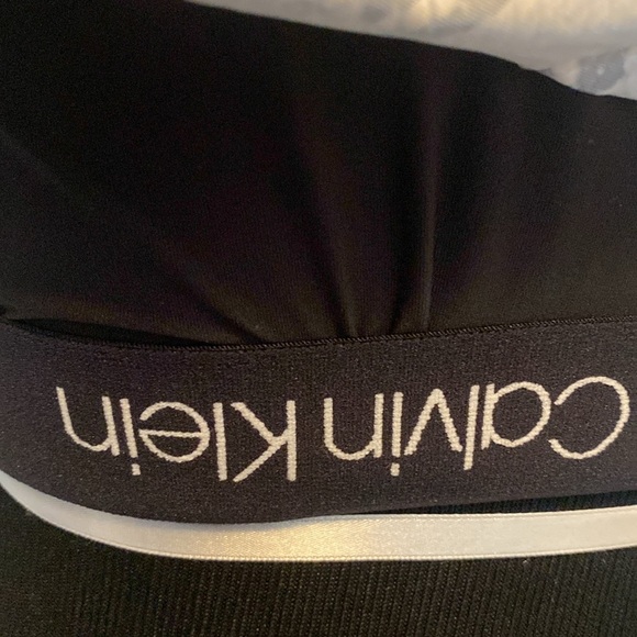 Calvin Klein Women’s Snake Print Blousy V-Neck V-Back Tankini Top sz L - Picture 6 of 6